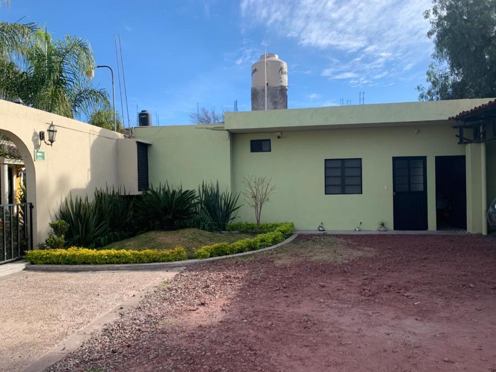 Estancia Santa Fe Celaya  Zewnętrze zdjęcie